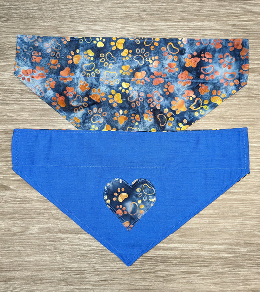 Bandana for Dogs. Paw Print Batik cotton fabric. Paws in tan and green tone on variegated blue background.  Small, Medium Large.  Reversible - Double Sided Bandana, high quality poly-cotton hand made.