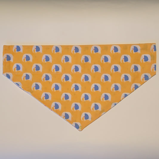 NOW HALF PRICE ! Dog Bandana, Medium, Reversible. Cute abstract blue and white elephants on yellow / multicolour tiny balloon shapes on white. High quality - and made.